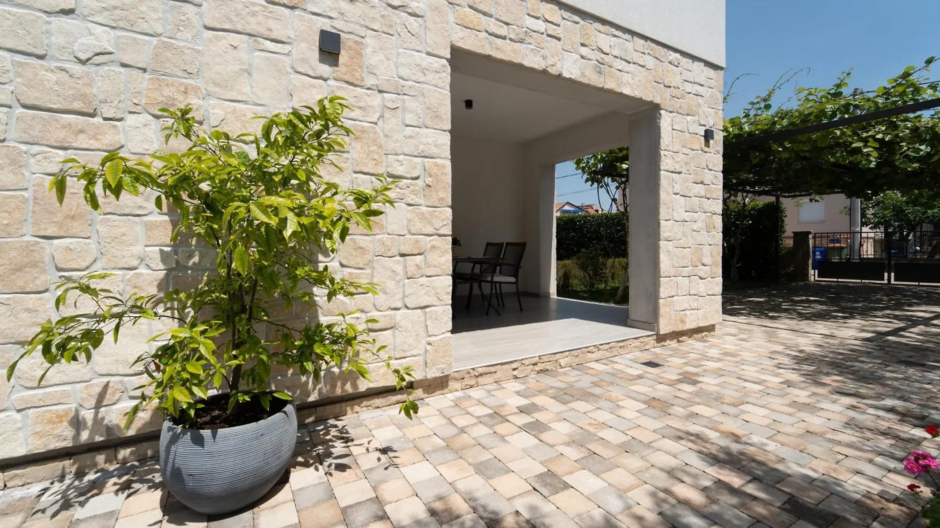Apartments Coronata Biograd Na Moru