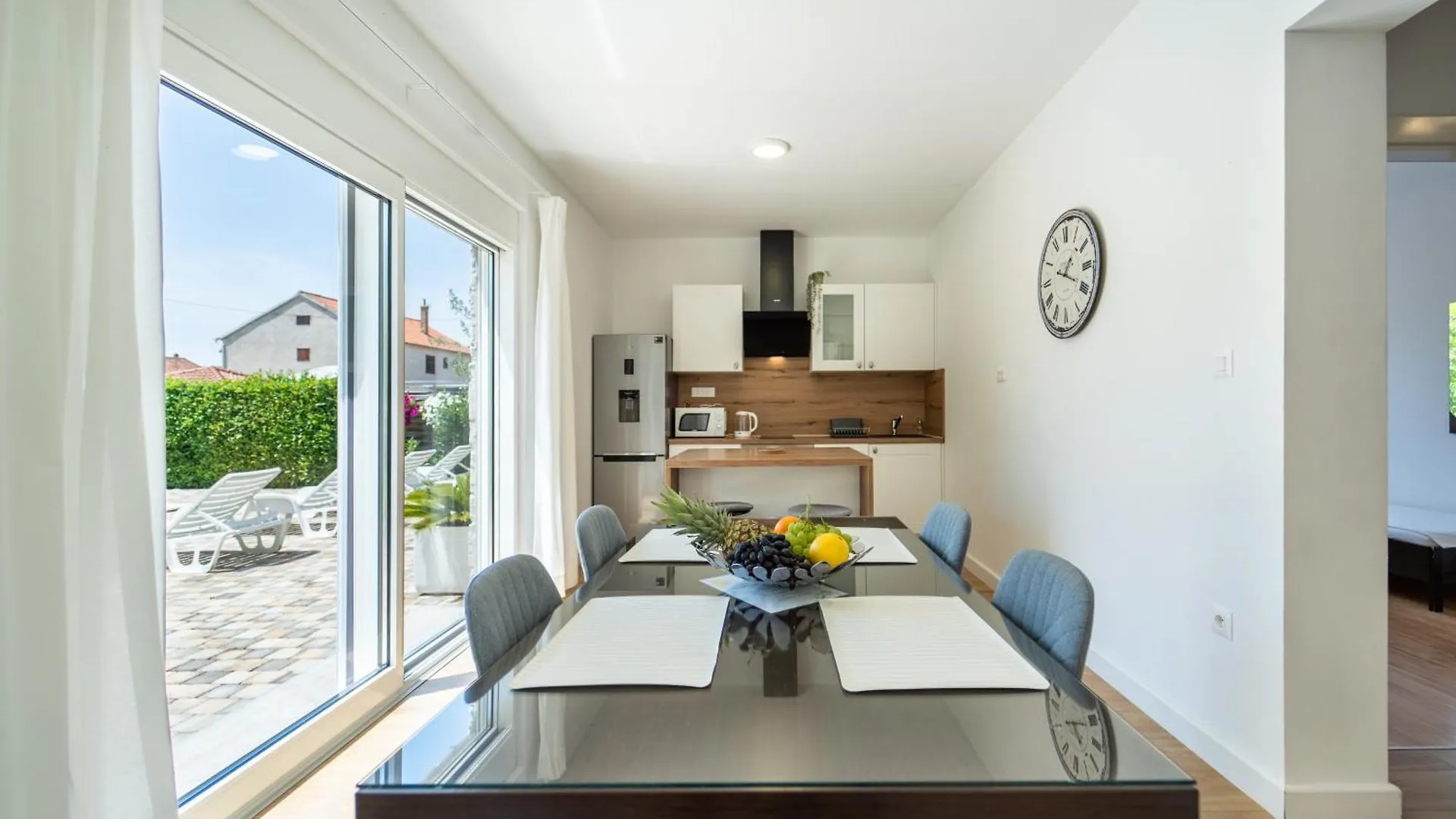 Apartments Coronata Biograd Na Moru