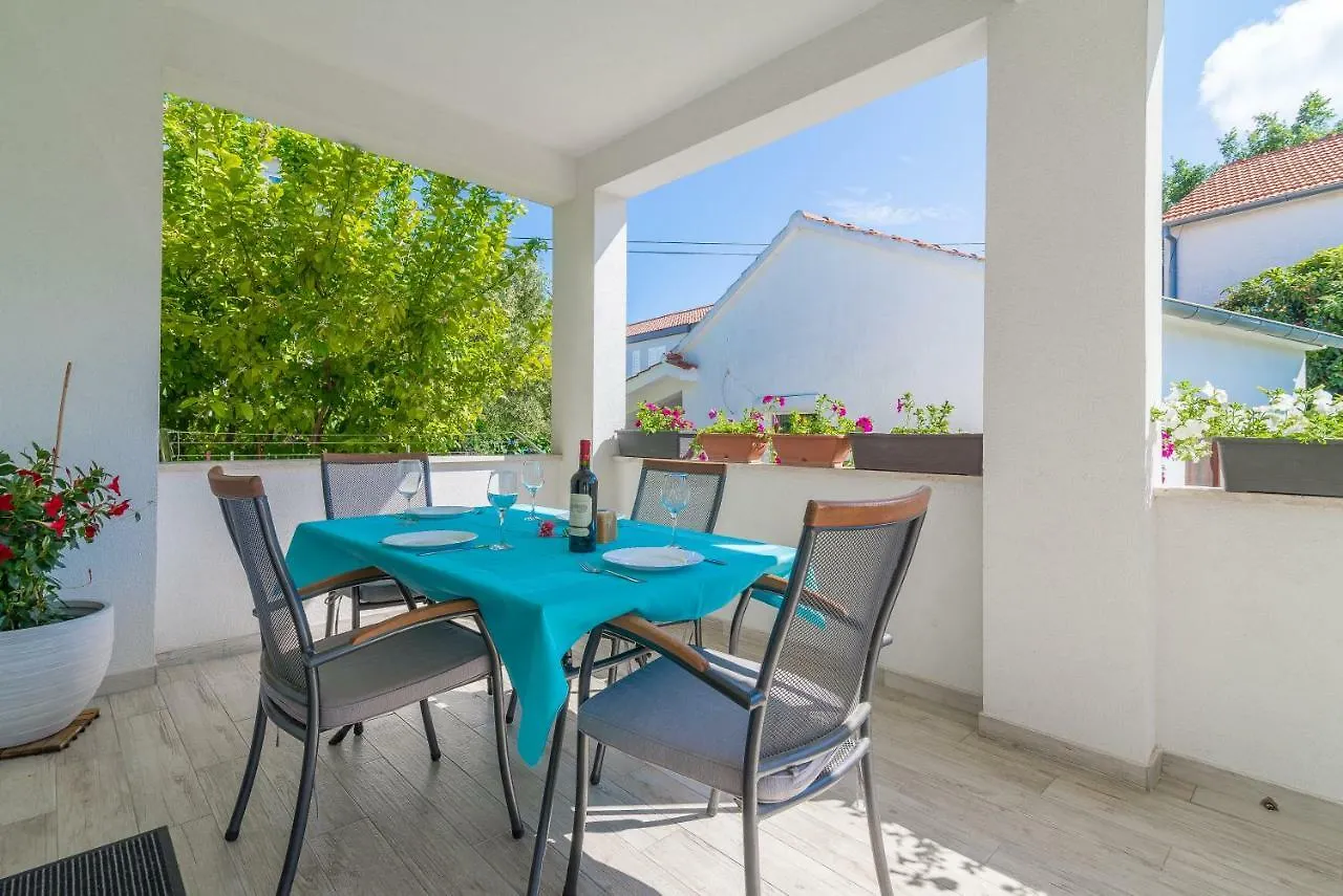 Apartments Coronata Biograd Na Moru