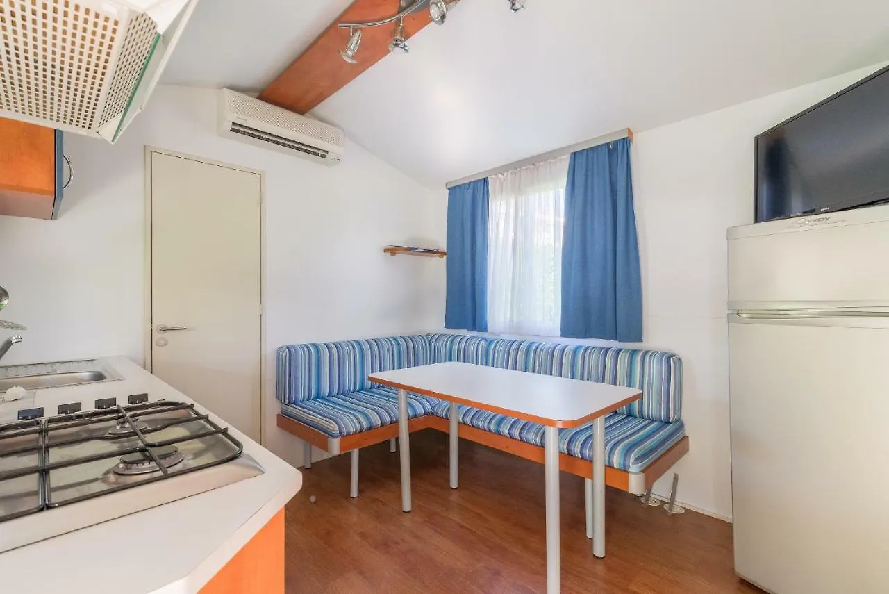 Apartments Coronata Biograd Na Moru Croatia