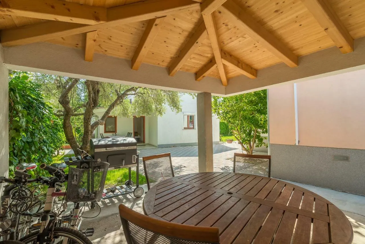 Apartments Coronata Biograd Na Moru