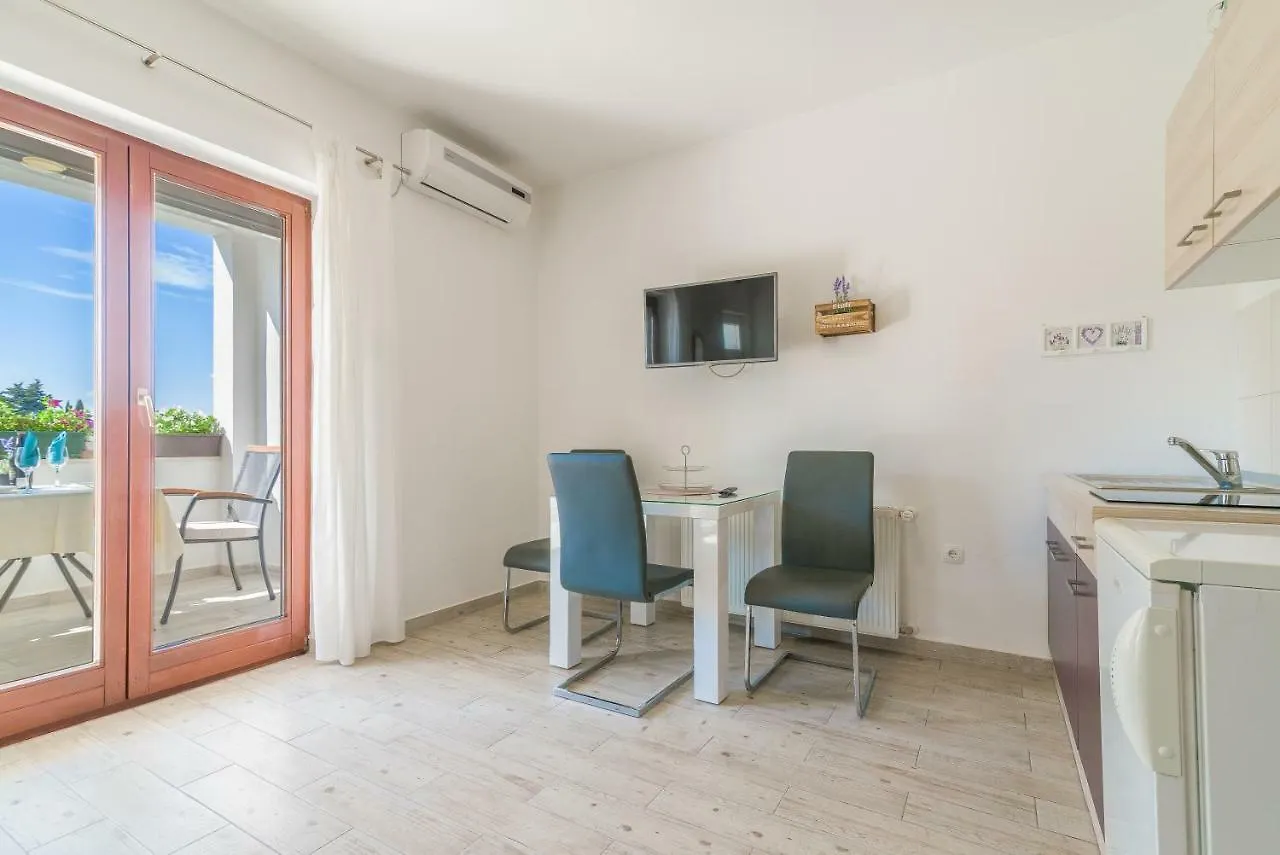 Apartments Coronata Biograd Na Moru